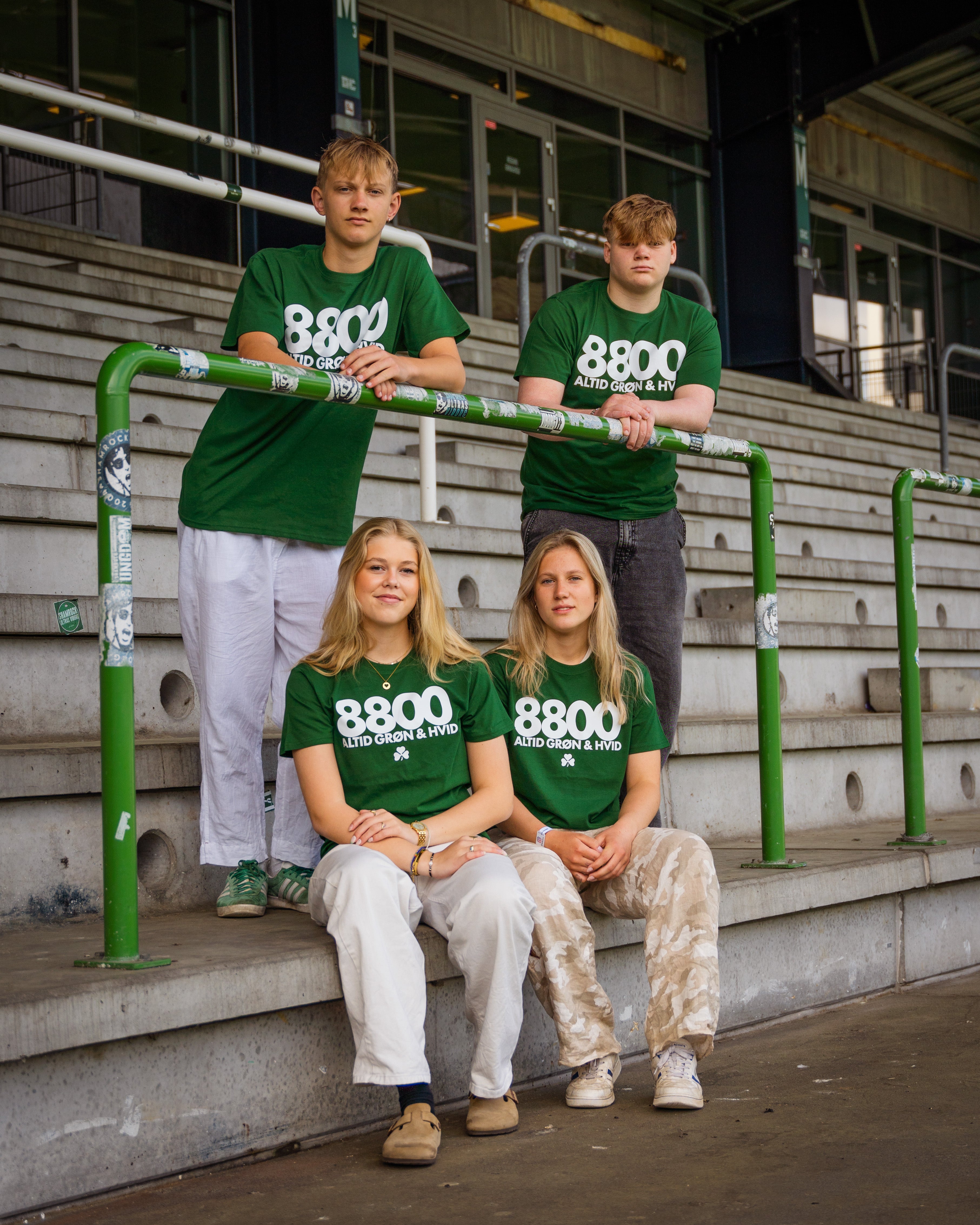 8800 Altid Grøn & Hvid Tee Børn