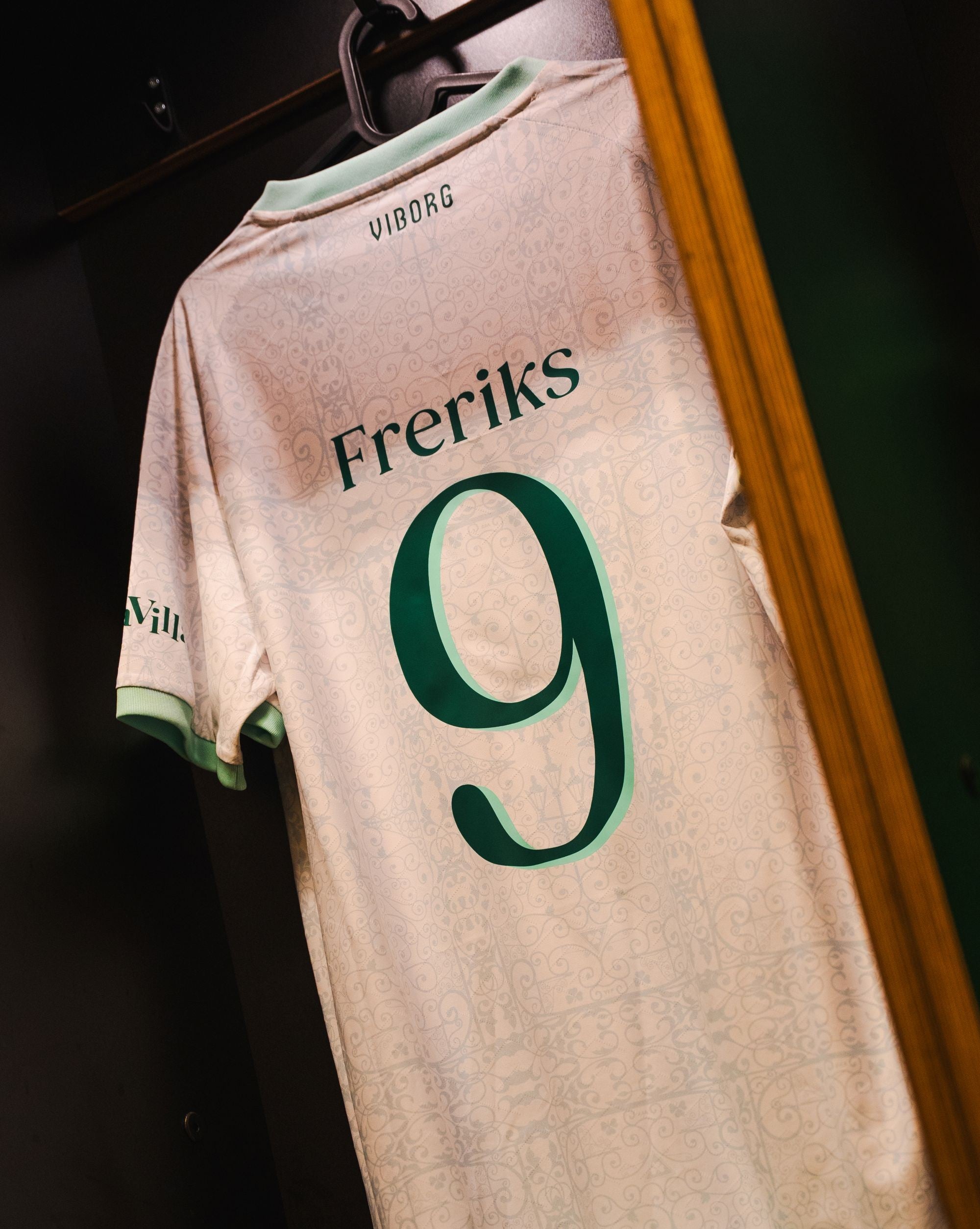 VFF Udebanetrøje Tim Freriks - Matchworn